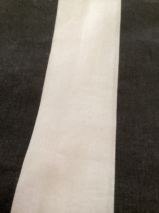 Classy Classrooms tablecloth black stripe